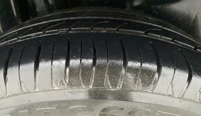 2018 Maruti Swift ZXI, Petrol, Manual, 55,919 km, Right Rear Tyre Tread