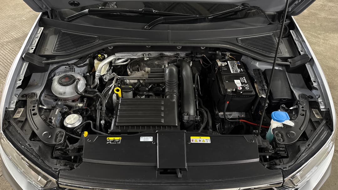 Open Bonnet (Engine)