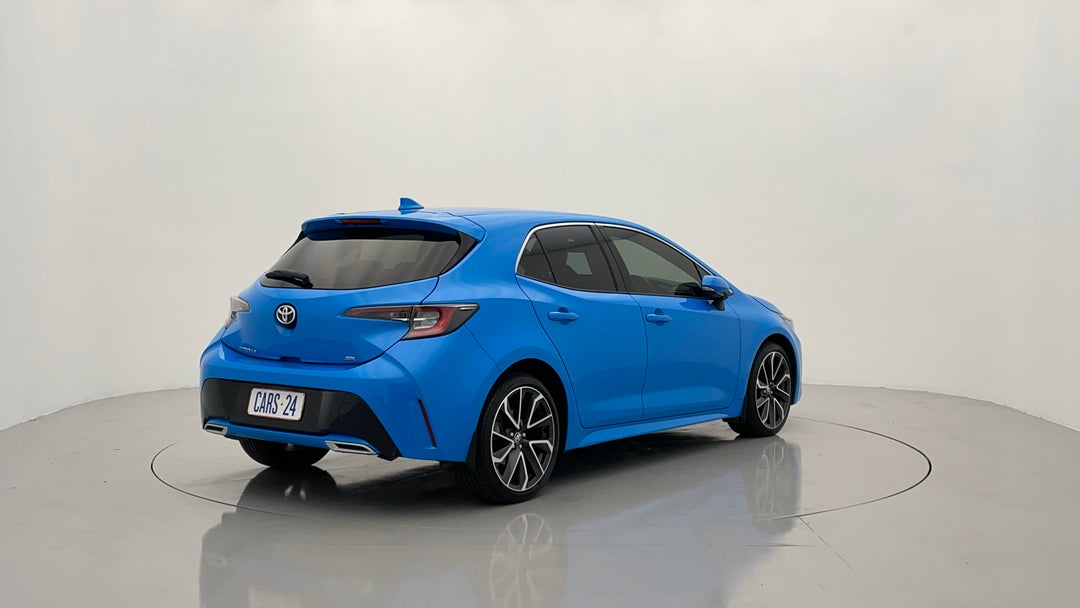 Right Back Diagonal (45- Degree) View