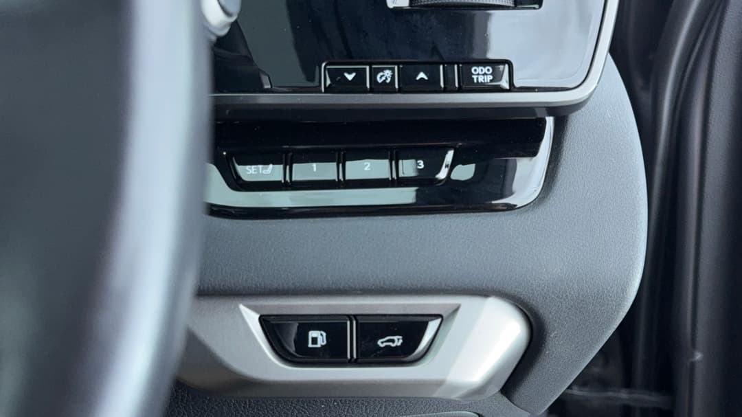 2023 Lexus Rx350h Luxury AWD Hybrid, Automatic, 66741 km, Utility Switches/Buttons