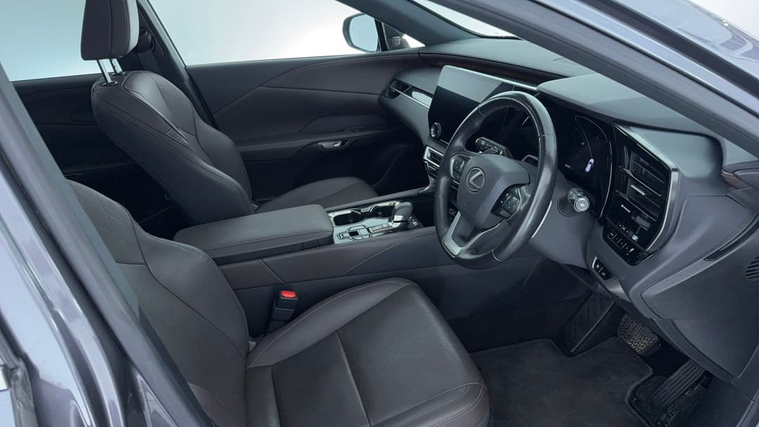2023 Lexus Rx350h Luxury AWD Hybrid, Automatic, 66741 km, Right Side Front Door Cabin View