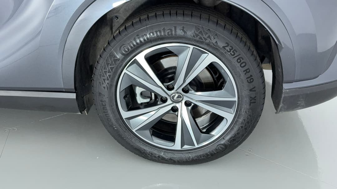 2023 Lexus Rx350h Luxury AWD Hybrid, Automatic, 66741 km, Left Rear Wheel