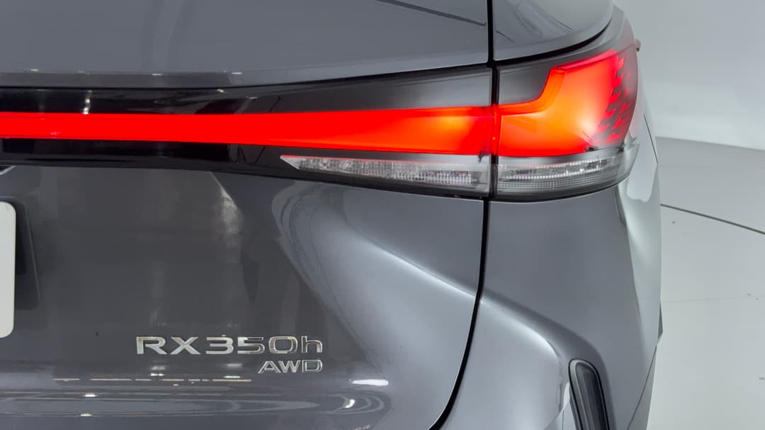 2023 Lexus Rx350h Luxury AWD Hybrid, Automatic, 66741 km, Badge (Boot Right Side)