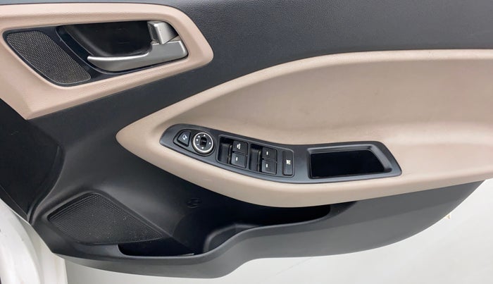 2016 Hyundai Elite i20 ASTA 1.2, Petrol, Manual, 46,129 km, Driver Side Door Panels Control