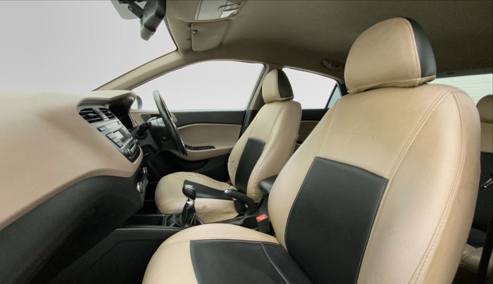 2016 Hyundai Elite i20 ASTA 1.2, Petrol, Manual, 46,129 km, Right Side Front Door Cabin