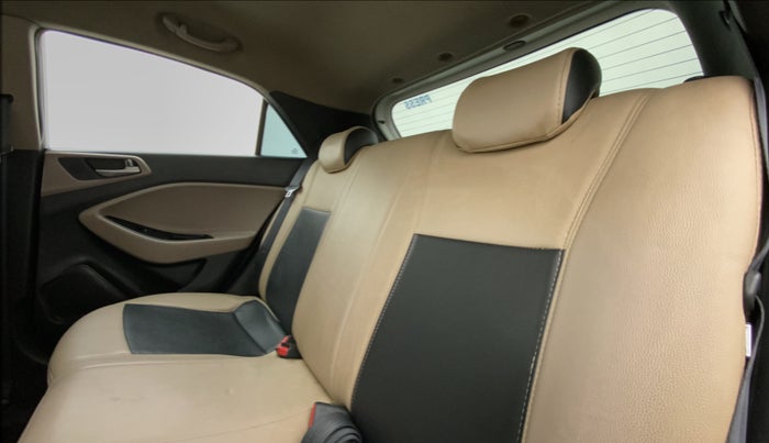 2016 Hyundai Elite i20 ASTA 1.2, Petrol, Manual, 46,129 km, Right Side Rear Door Cabin