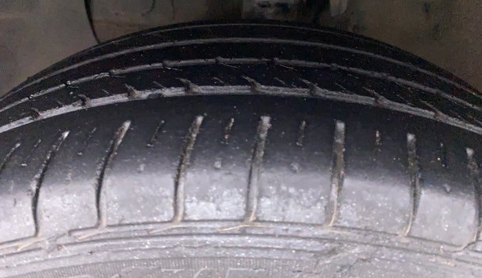 2016 Hyundai Elite i20 ASTA 1.2, Petrol, Manual, 46,129 km, Left Front Tyre Tread