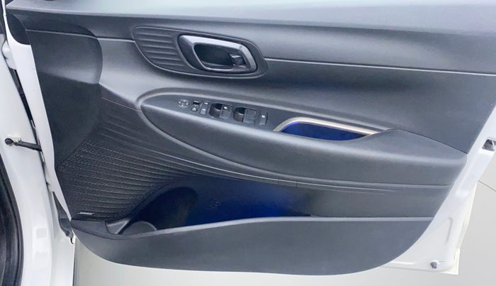 2020 Hyundai NEW I20 ASTA (O) 1.5 CRDI MT, Diesel, Manual, 15,859 km, Driver Side Door Panels Control