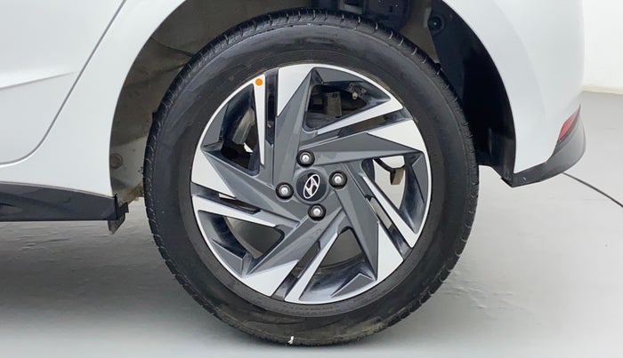 2020 Hyundai NEW I20 ASTA (O) 1.5 CRDI MT, Diesel, Manual, 15,859 km, Left Rear Wheel