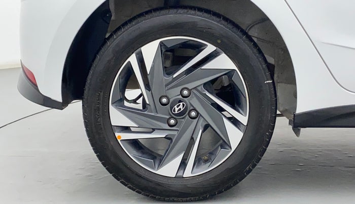 2020 Hyundai NEW I20 ASTA (O) 1.5 CRDI MT, Diesel, Manual, 15,859 km, Right Rear Wheel