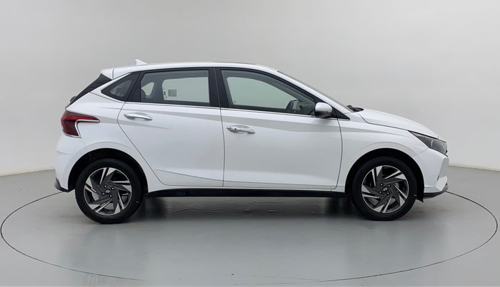 2020 Hyundai NEW I20 ASTA (O) 1.5 CRDI MT, Diesel, Manual, 15,859 km, Right Side View