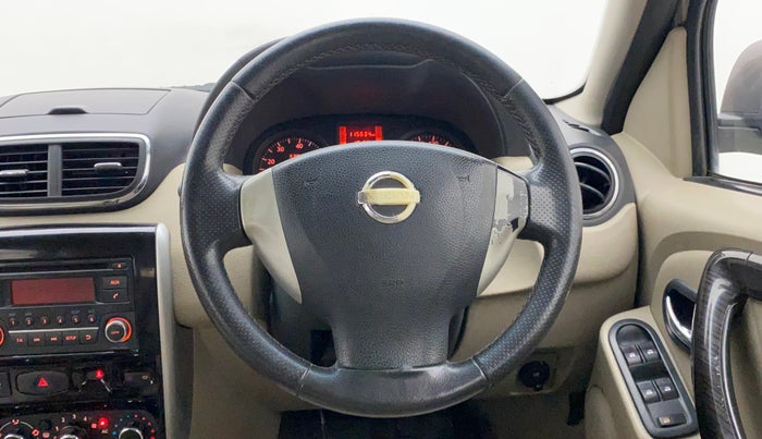 2014 Nissan Terrano XV D THP 110 PS, Diesel, Manual, 1,15,634 km, Steering Wheel Close Up