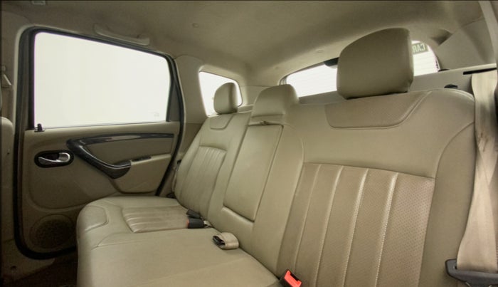 2014 Nissan Terrano XV D THP 110 PS, Diesel, Manual, 1,15,634 km, Right Side Rear Door Cabin