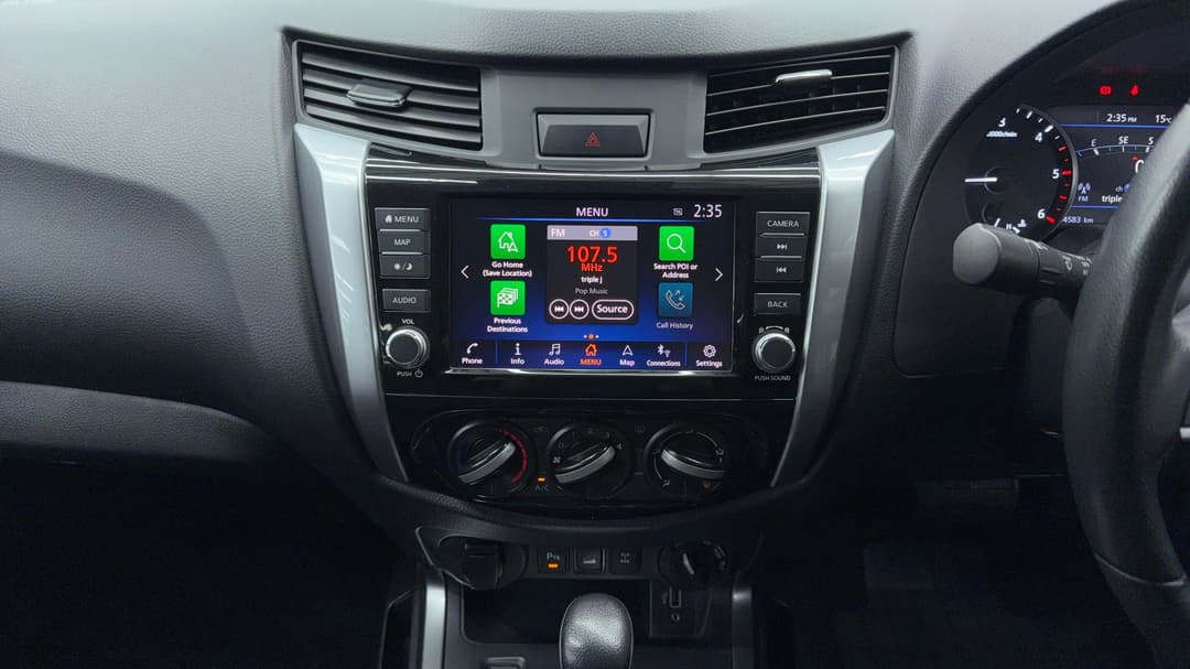 2021 Nissan Navara St (4x4), Automatic, 94583 km, Center Console