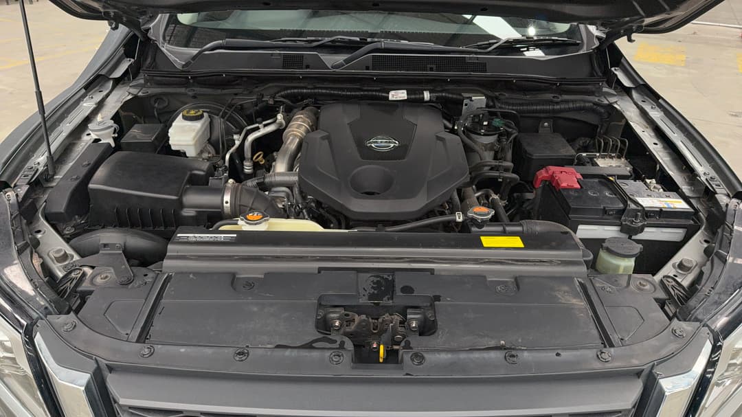 2021 Nissan Navara St (4x4), Automatic, 94583 km, Open Bonnet (Engine)