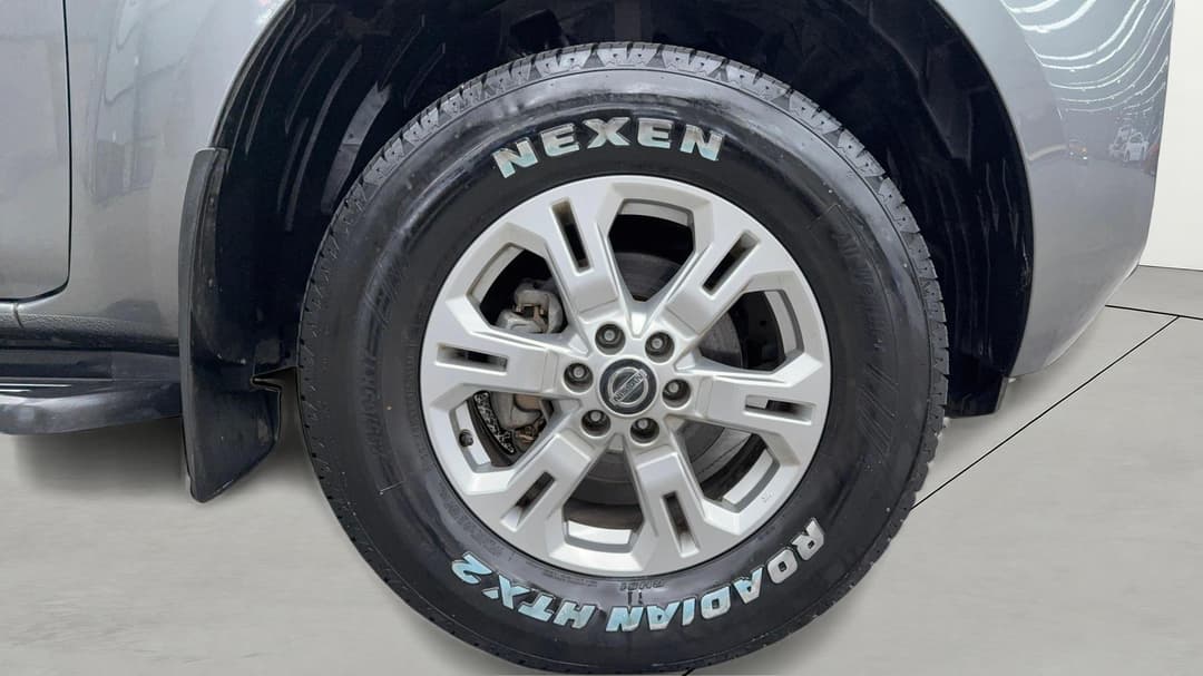 2021 Nissan Navara St (4x4), Automatic, 94583 km, Right Front Wheel