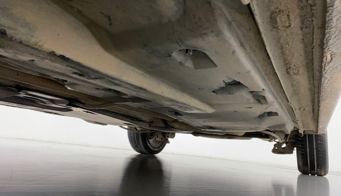 2014 Volkswagen Vento HIGHLINE DIESEL 1.6, Diesel, Manual, 83,566 km, Right Side Underbody