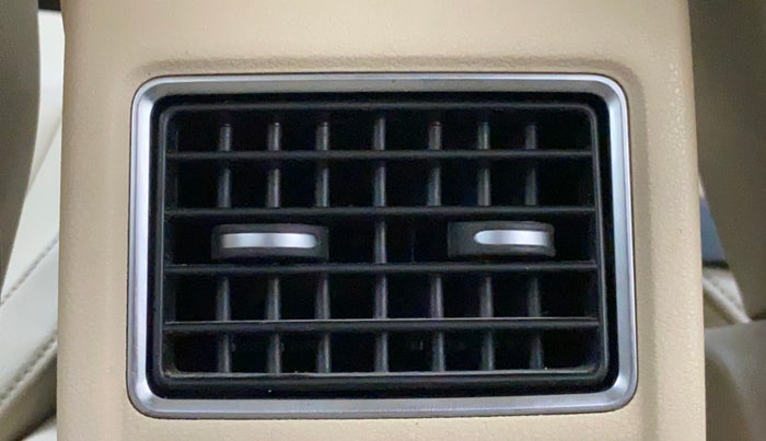 2014 Volkswagen Vento HIGHLINE DIESEL 1.6, Diesel, Manual, 83,566 km, Rear AC Vents