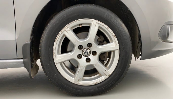 2014 Volkswagen Vento HIGHLINE DIESEL 1.6, Diesel, Manual, 83,566 km, Right Front Wheel