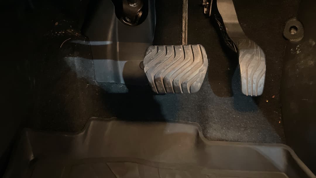 2023 Renault Koleos Zen (4x2), Automatic, 67989 km, Pedals and Footmat