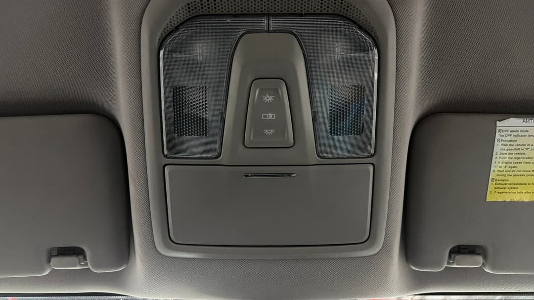 2022 LDV T60 Max Luxe (4x4), Automatic, 69938 km, On-Roof Controls/Sunglass holder