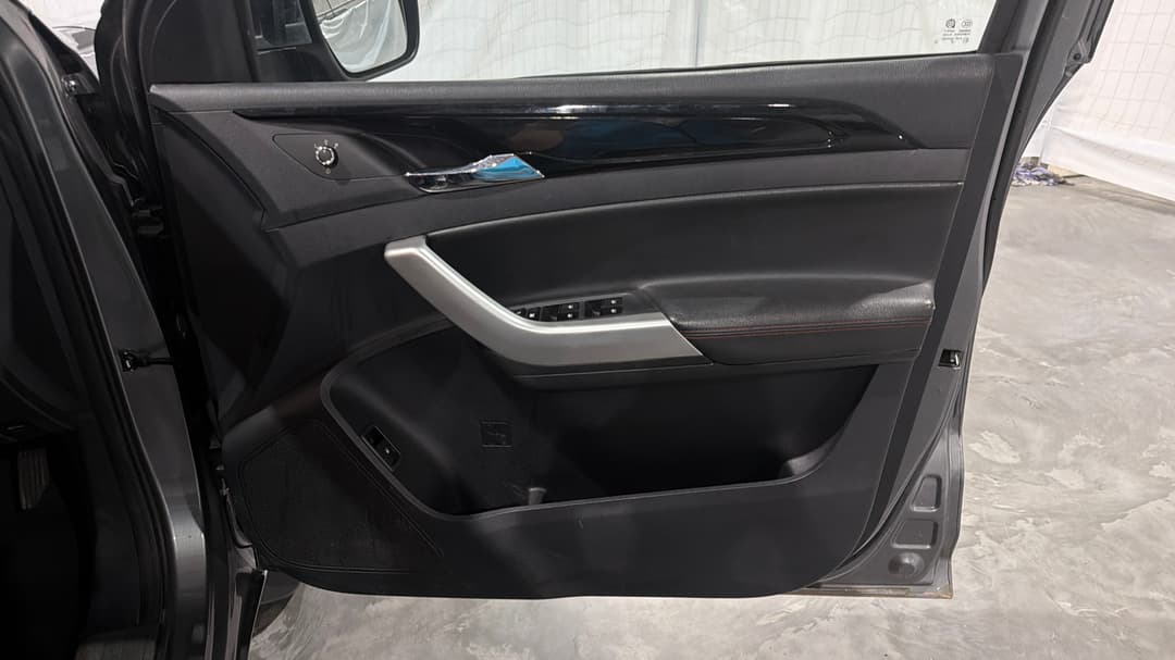 2022 LDV T60 Max Luxe (4x4), Automatic, 69938 km, Speaker View
