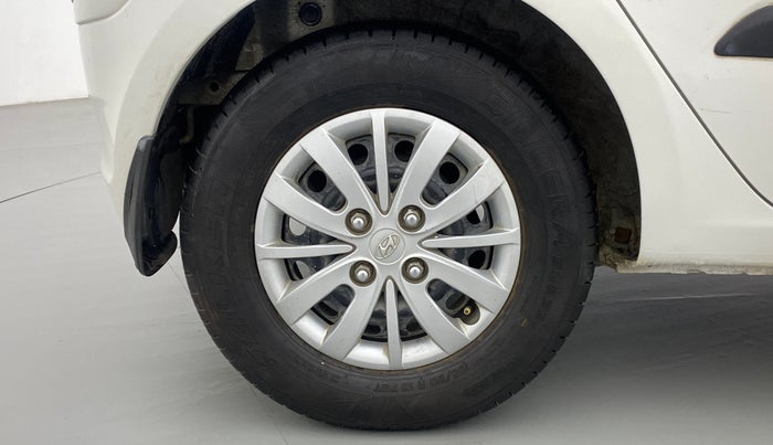 2015 Hyundai i10 SPORTZ 1.1, Petrol, Manual, 51,737 km, Right Rear Wheel