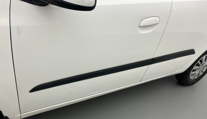 2015 Hyundai i10 SPORTZ 1.1, Petrol, Manual, 51,737 km, Front passenger door - Minor scratches