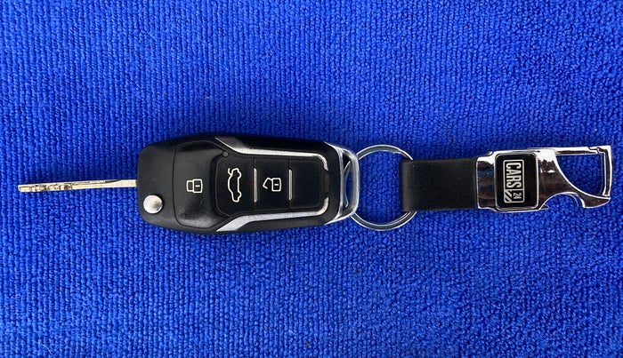 2015 Hyundai i10 SPORTZ 1.1, Petrol, Manual, 51,737 km, Key Close Up