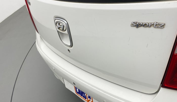 2015 Hyundai i10 SPORTZ 1.1, Petrol, Manual, 51,737 km, Dicky (Boot door) - Minor scratches