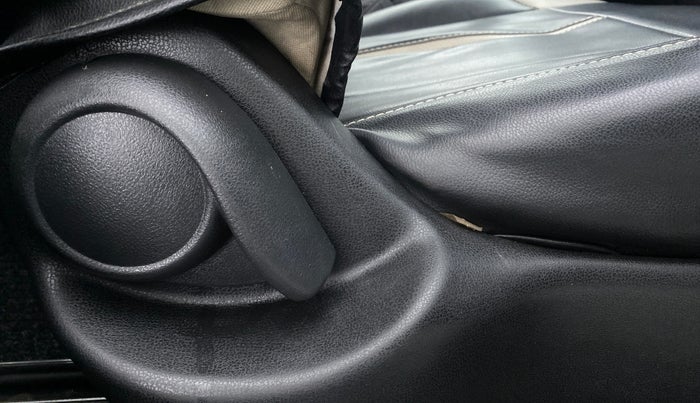 2014 Nissan Micra Active XV, Petrol, Manual, 39,557 km, Driver Side Adjustment Panel