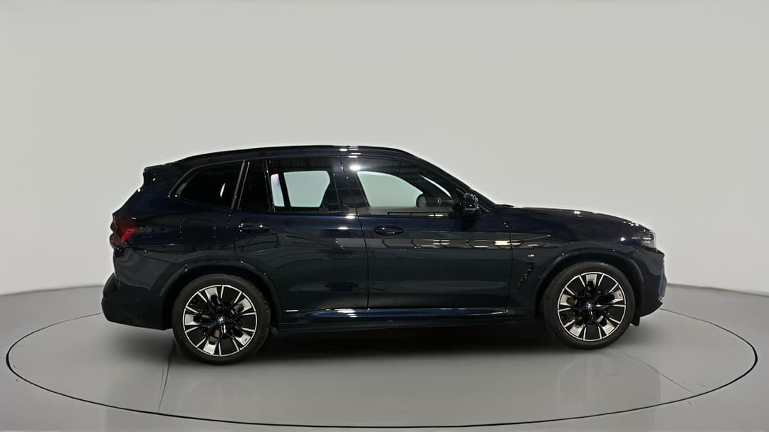 2022 BMW Ix3 M Sport, Automatic, 43767 km, Right Side View