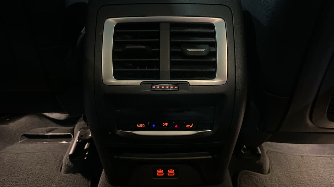 2022 BMW Ix3 M Sport, Automatic, 43767 km, Rear A/C Vent
