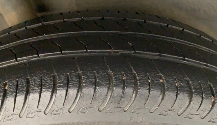 2020 Maruti S PRESSO VXI+, Petrol, Manual, 31,237 km, Right Rear Tyre Tread