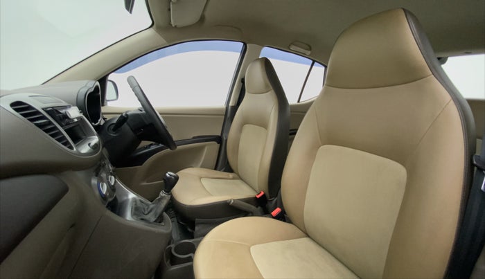 2016 Hyundai i10 MAGNA 1.1 IRDE2, Petrol, Manual, 31,802 km, Right Side Front Door Cabin