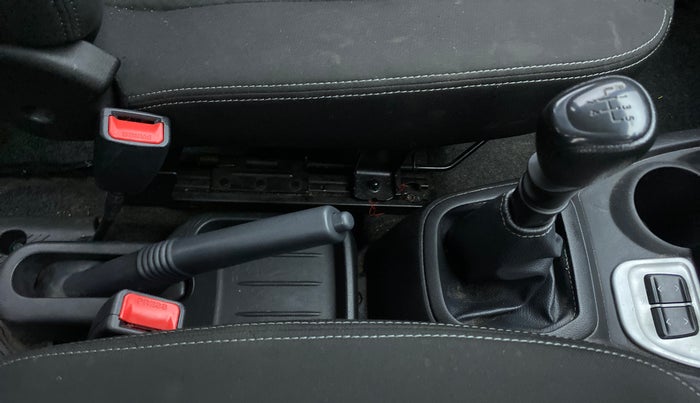 2019 Datsun Redi Go S 1.0, Petrol, Manual, 44,711 km, Gear Lever