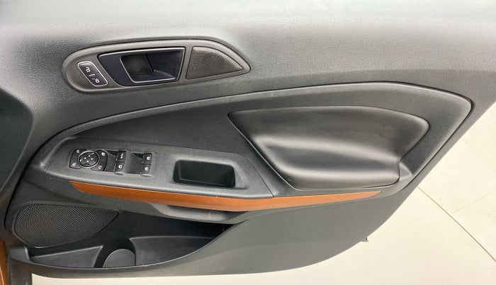 2018 Ford Ecosport 1.0 ECOBOOST TITANIUM SPORTS(SUNROOF), Petrol, Manual, 24,691 km, Driver Side Door Panels Control