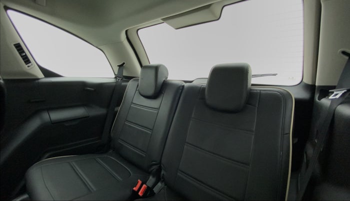 2018 Tata Hexa Varicor 400 XM, Diesel, Manual, 59,672 km, Third Seat Row ( optional )