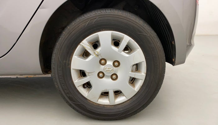 2013 Hyundai i20 MAGNA (O) 1.2, Petrol, Manual, 33,971 km, Left Rear Wheel