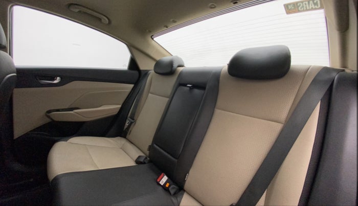 2021 Hyundai Verna SX (O) 1.5 VTVT IVT, Petrol, Automatic, 7,675 km, Right Side Rear Door Cabin