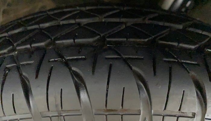 2018 Maruti Swift VDI AMT, Diesel, Automatic, 53,578 km, Left Rear Tyre Tread