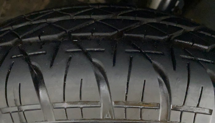 2018 Maruti Swift VDI AMT, Diesel, Automatic, 53,578 km, Right Front Tyre Tread