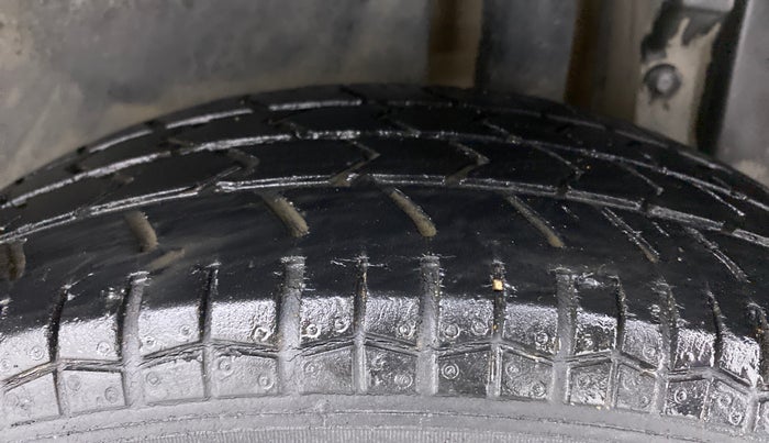 2015 Maruti Swift Dzire VDI, Diesel, Manual, 62,100 km, Left Rear Tyre Tread