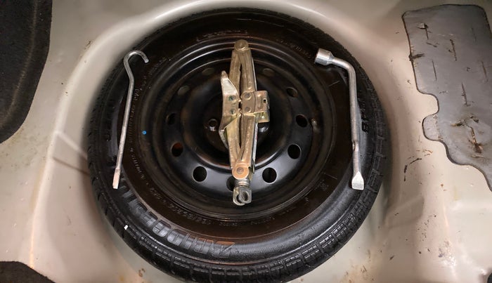 2015 Maruti Swift Dzire VDI, Diesel, Manual, 62,100 km, Spare Tyre