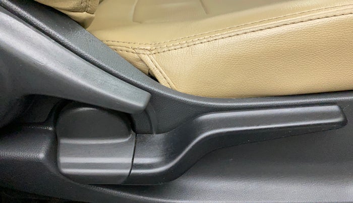 2019 Honda Amaze 1.2L I-VTEC S, Petrol, Manual, 46,673 km, Driver Side Adjustment Panel