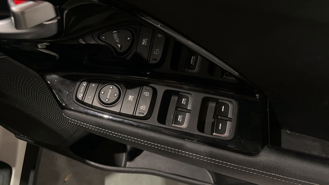 2021 Kia Niro Hev Sport (hybrid), Automatic, 68955 km, Drivers Side Door Panel Controls