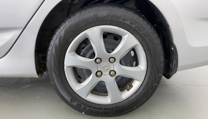 2013 Hyundai Verna FLUIDIC 1.6 EX VTVT AT, Petrol, Automatic, 84,104 km, Left Rear Wheel