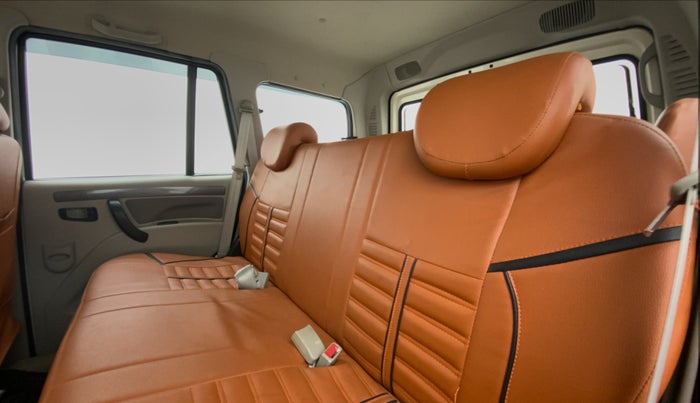 2018 Mahindra Scorpio S7 120 BHP 2WD, Diesel, Manual, 23,122 km, Right Side Rear Door Cabin