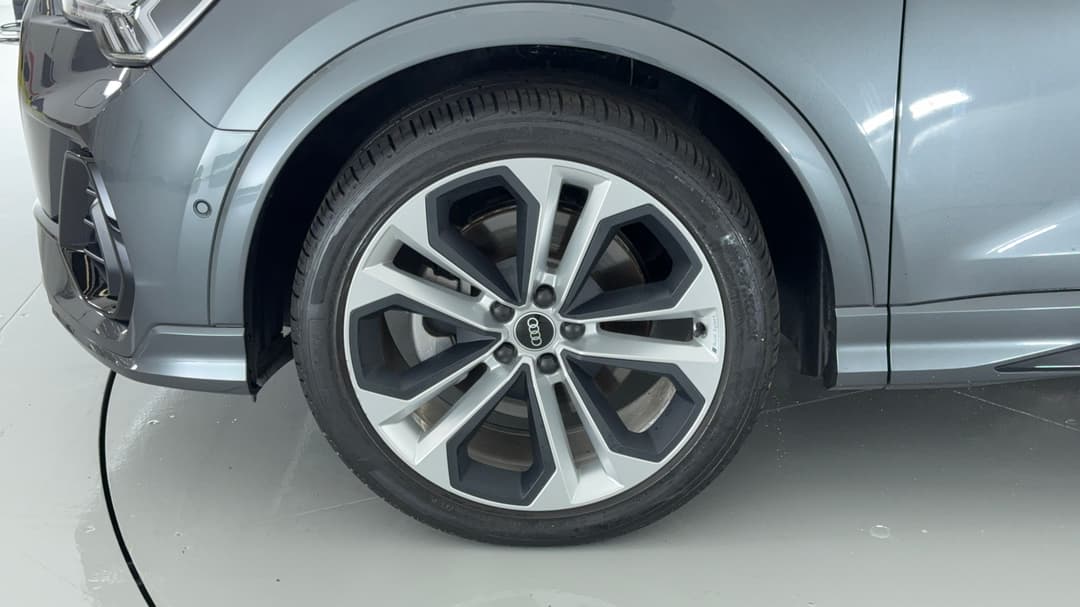 2021 Audi Q3 40 Tfsi Quattro S Line, Automatic, 48371 km, Left Front Wheel