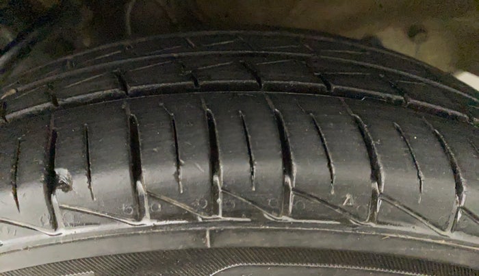 2021 Maruti Alto VXI, Petrol, Manual, 17,002 km, Left Front Tyre Tread